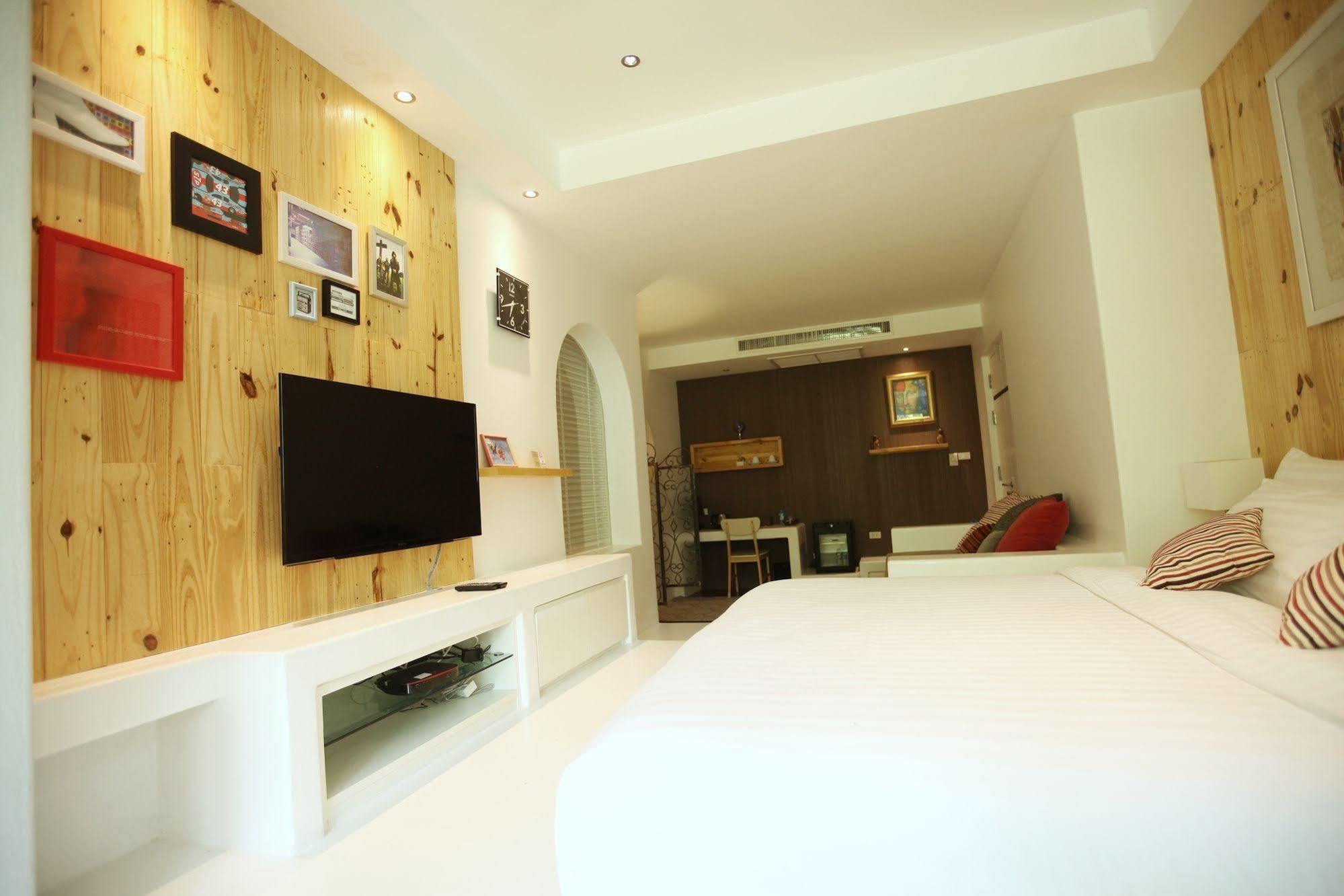 Monkey House Hotel Chiang Mai Bagian luar foto