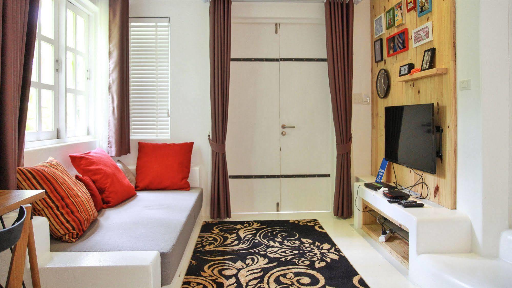 Monkey House Hotel Chiang Mai Bagian luar foto